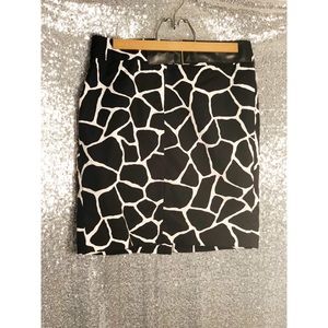 🚫Sold🚫Michael Kors Giraffe Print Skirt Petite